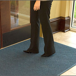 Enviro Plus Diamondweave Mats by Commercial Mats and Rubber.com